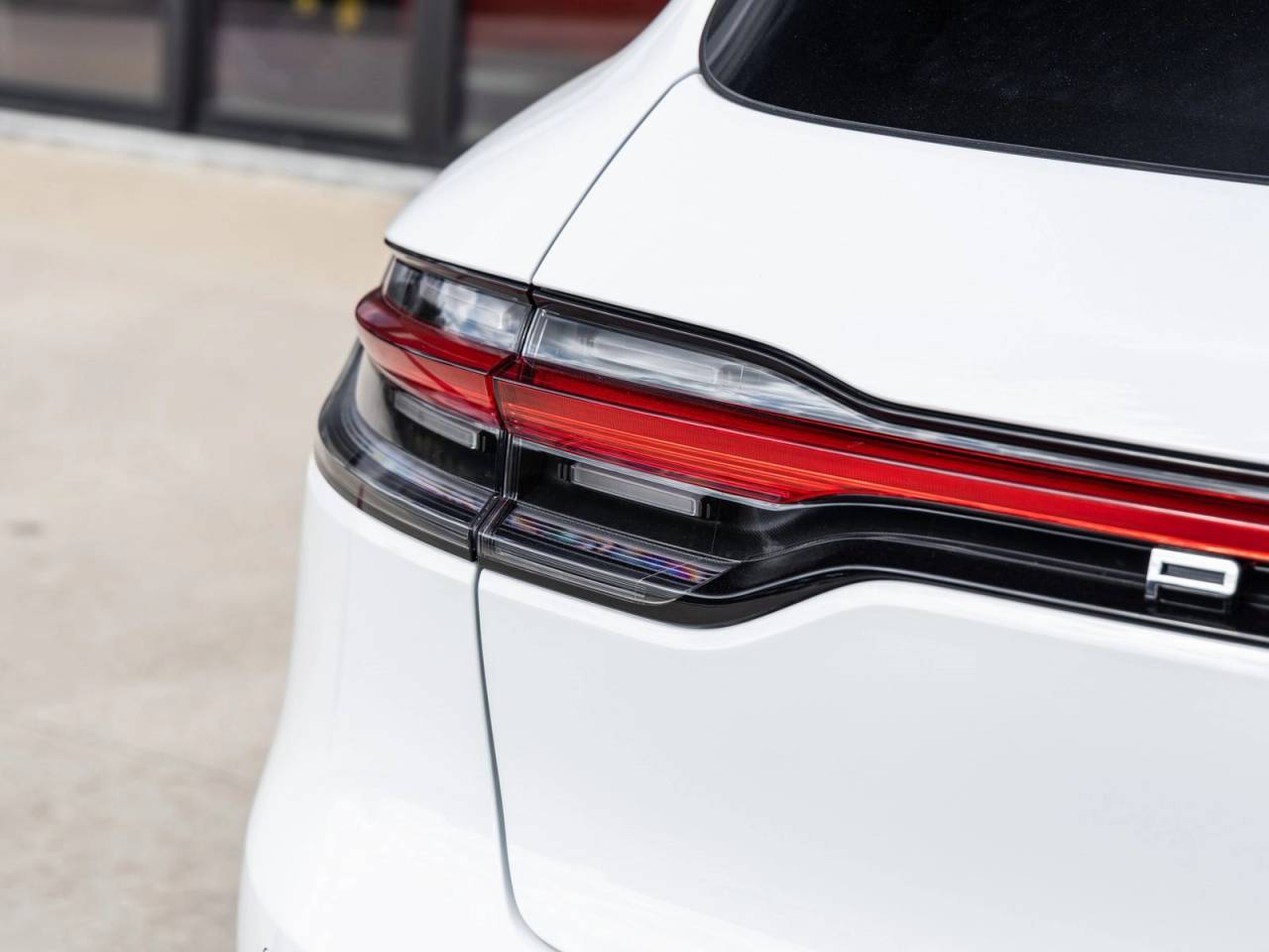 2026 Porsche Macan AWD