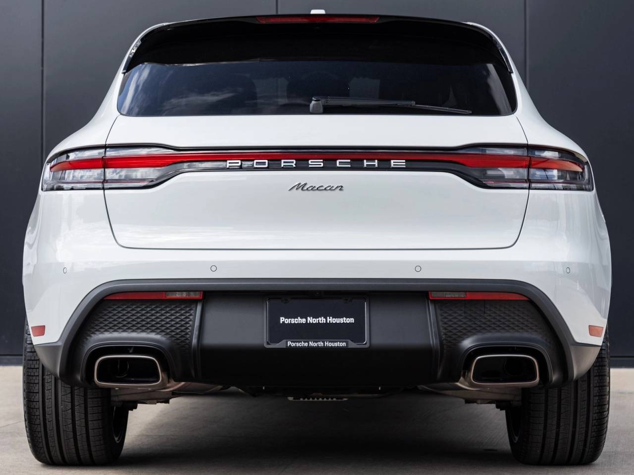 2026 Porsche Macan AWD