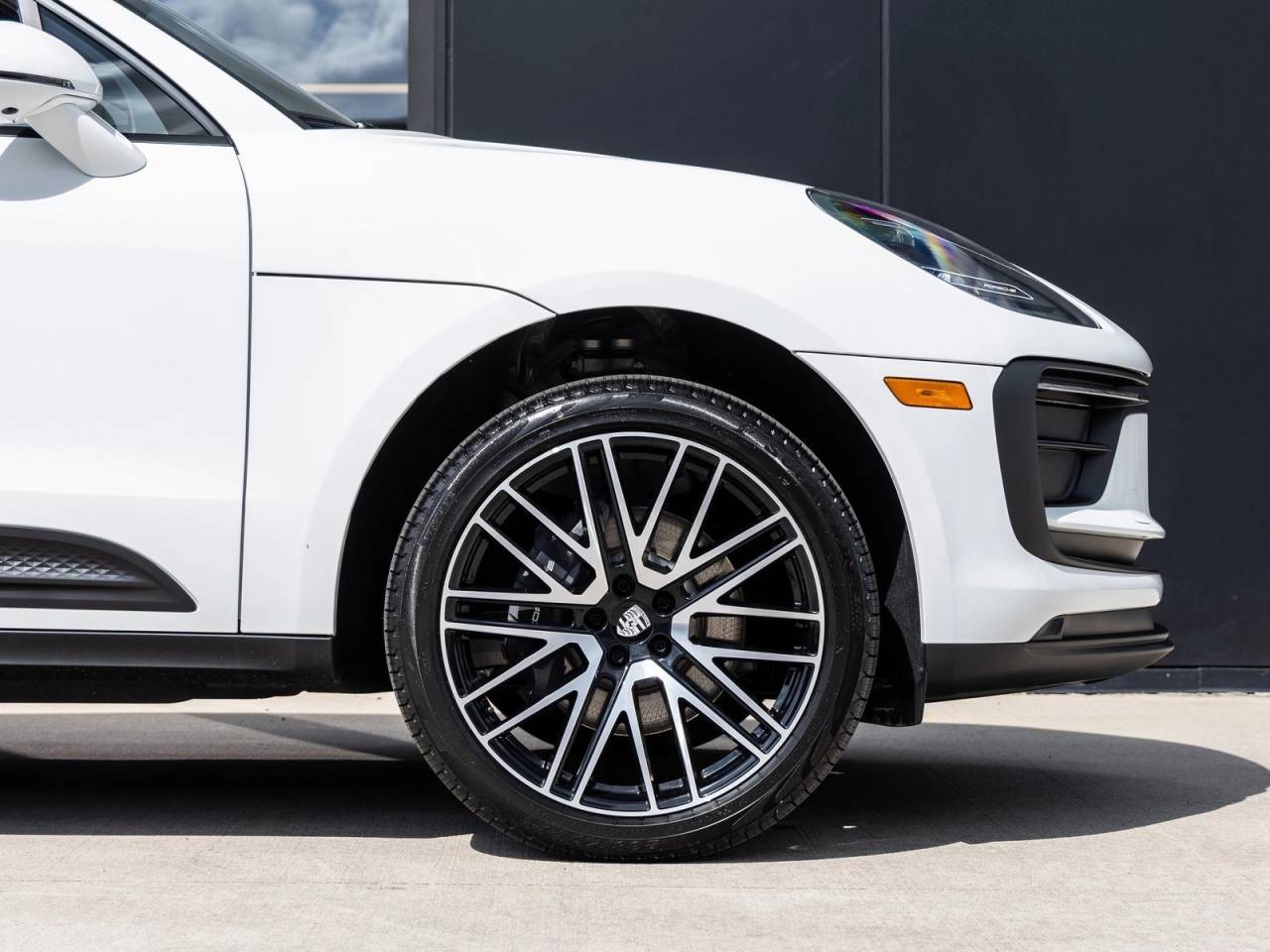 2026 Porsche Macan AWD