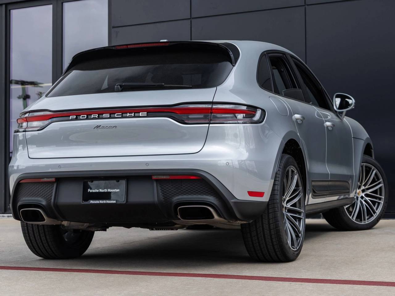 2026 Porsche Macan Macan