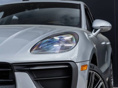 2026 Porsche Macan Macan