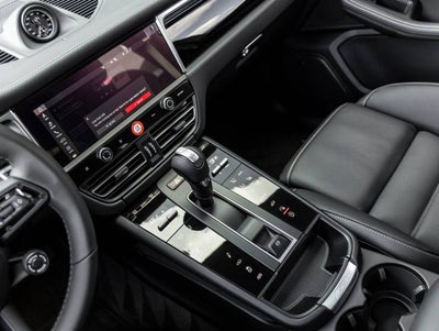 2026 Porsche Macan Macan T
