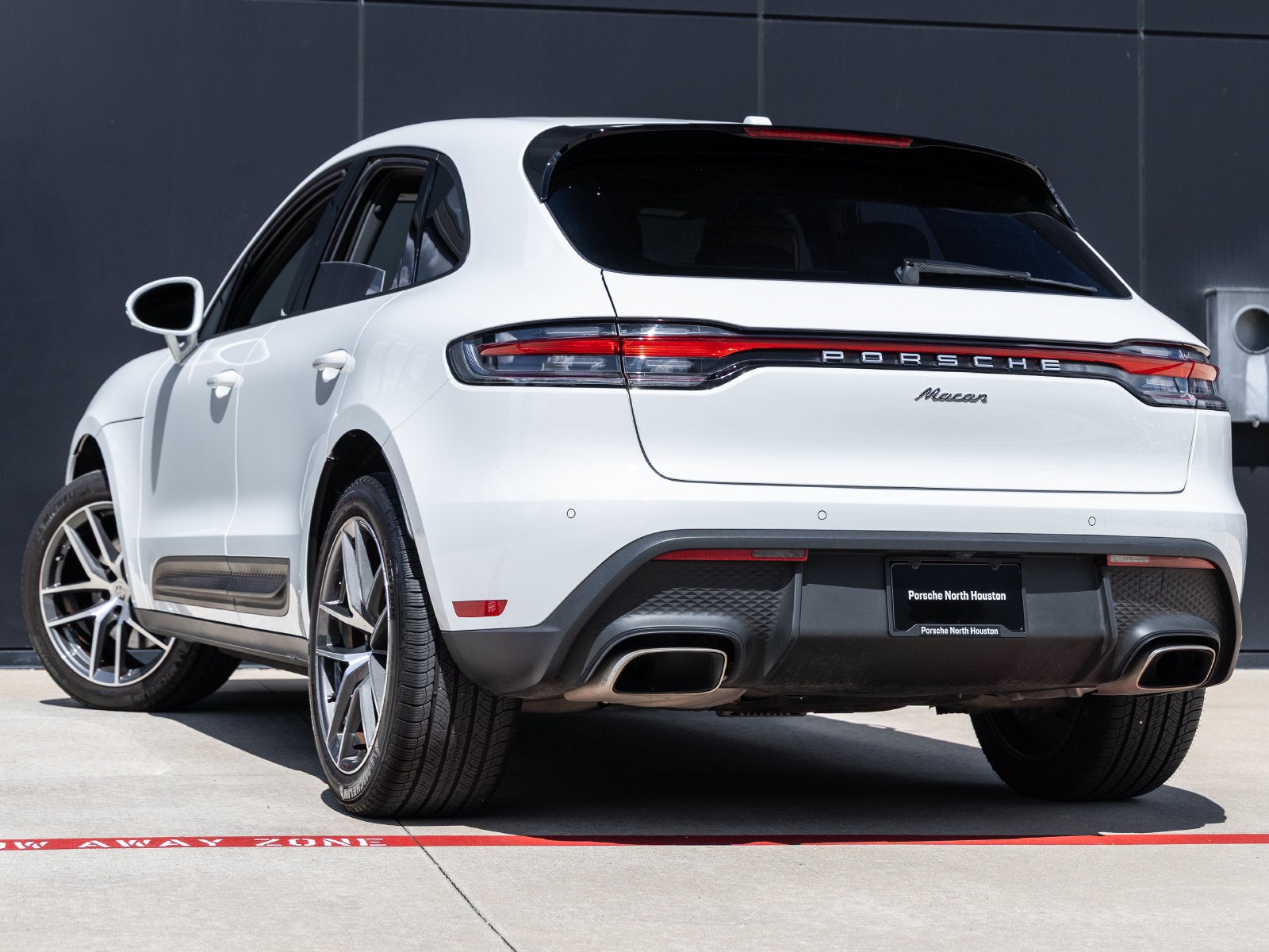 2024 Porsche Macan Macan