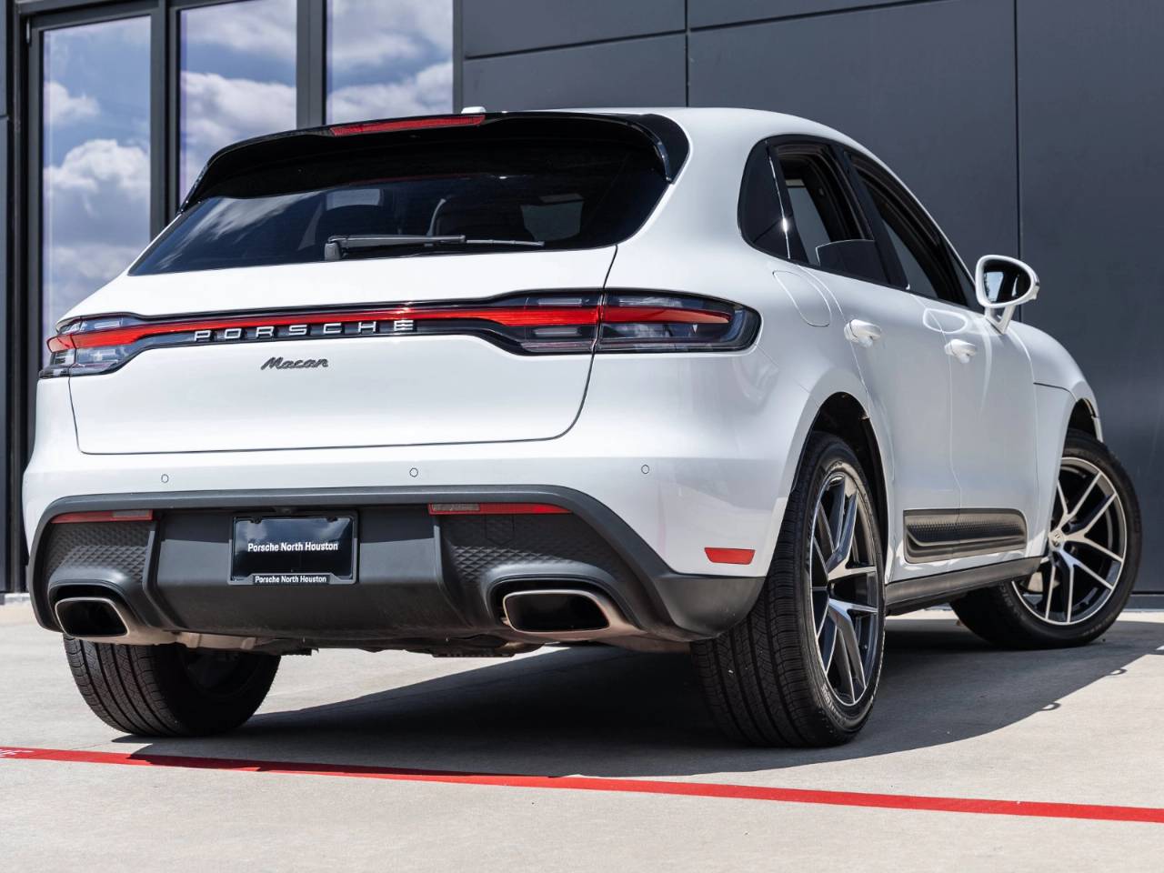 2024 Porsche Macan Macan