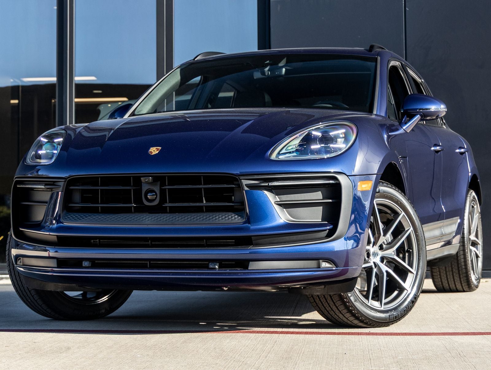 2026 Porsche Macan Base