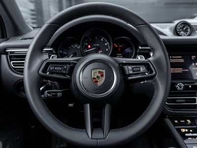 2026 Porsche Macan AWD