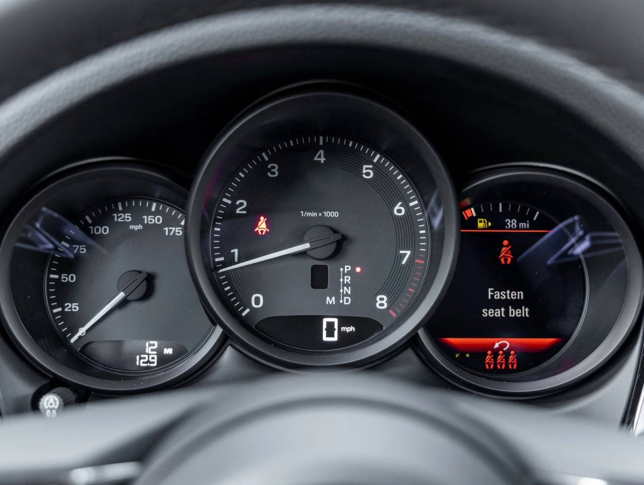 2026 Porsche Macan AWD