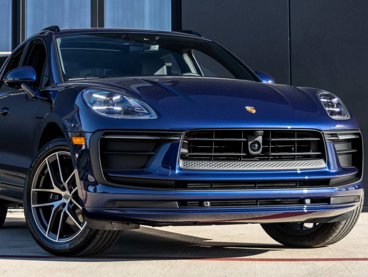 2026 Porsche Macan AWD