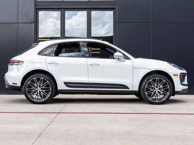 2026 Porsche Macan AWD