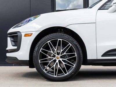 2026 Porsche Macan AWD