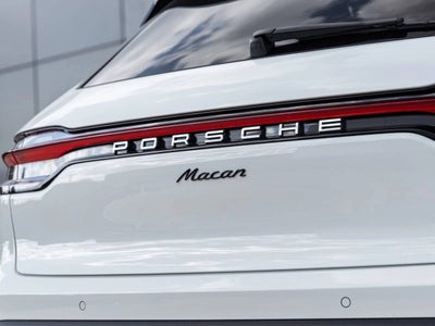2026 Porsche Macan AWD