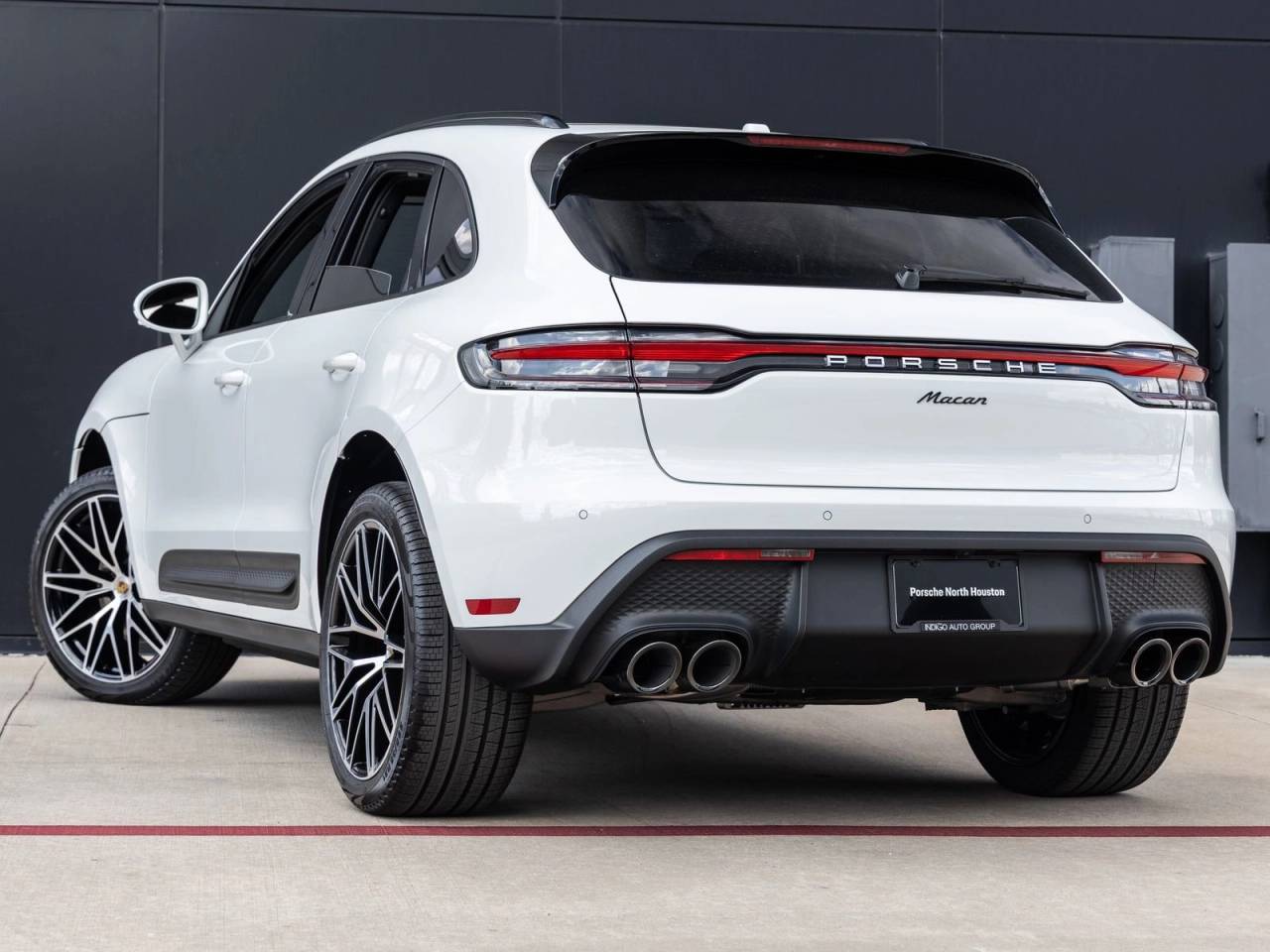 2026 Porsche Macan AWD