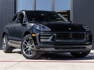 2026 Porsche Macan Macan