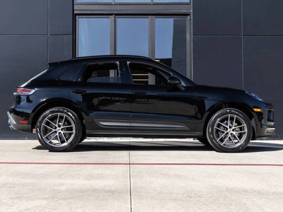 2026 Porsche Macan Macan