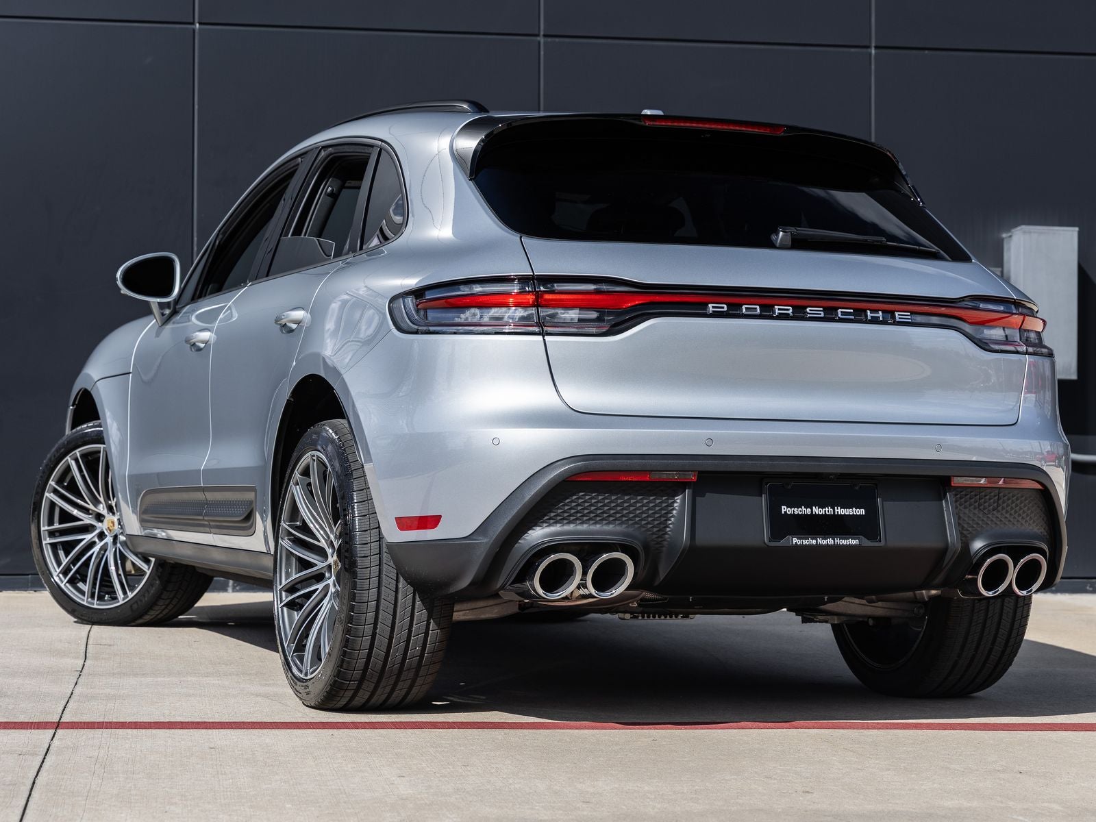 2026 Porsche Macan AWD