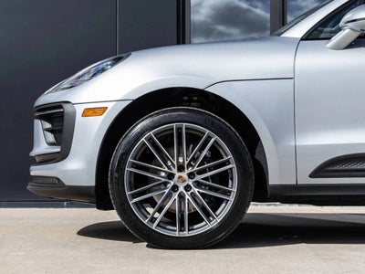 2026 Porsche Macan AWD