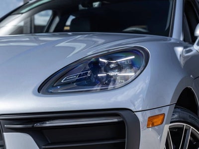 2026 Porsche Macan AWD