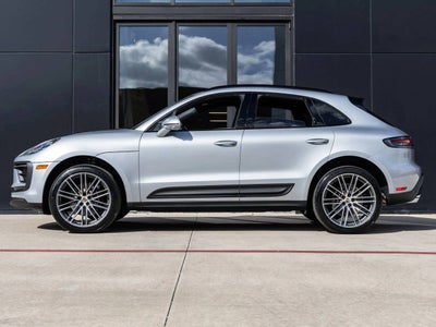 2026 Porsche Macan AWD