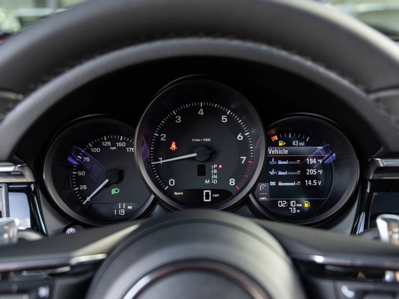 2026 Porsche Macan AWD