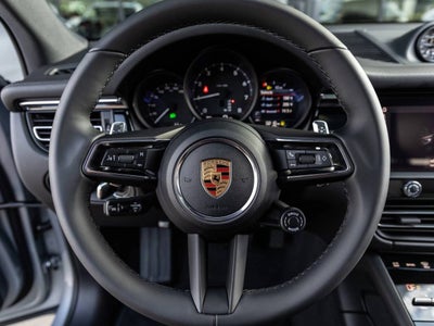 2026 Porsche Macan AWD