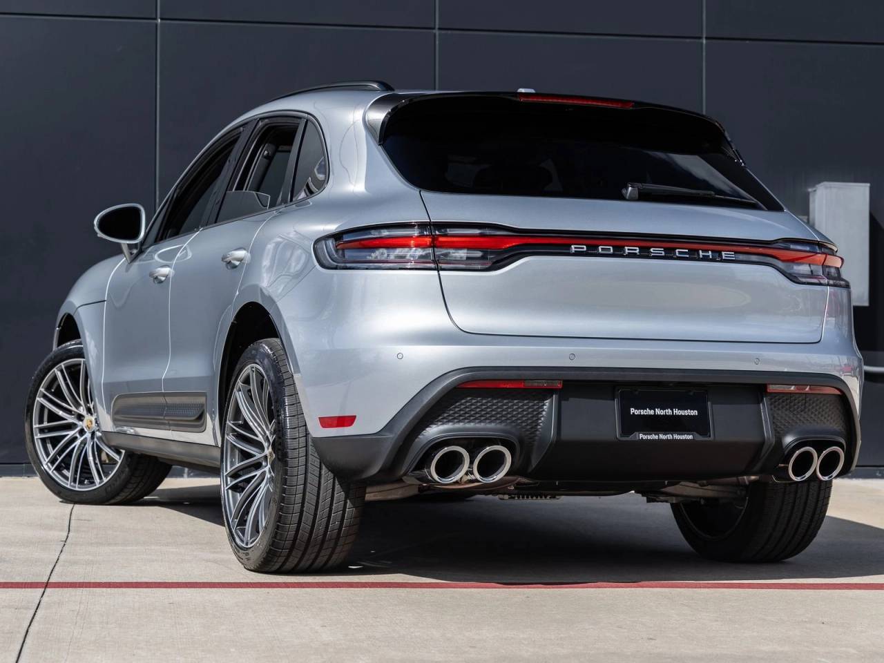 2026 Porsche Macan AWD