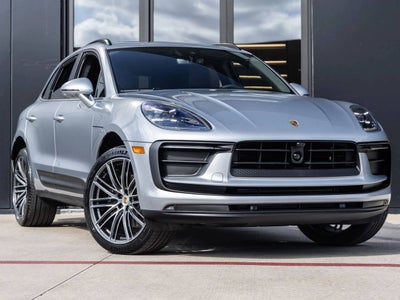2026 Porsche Macan AWD