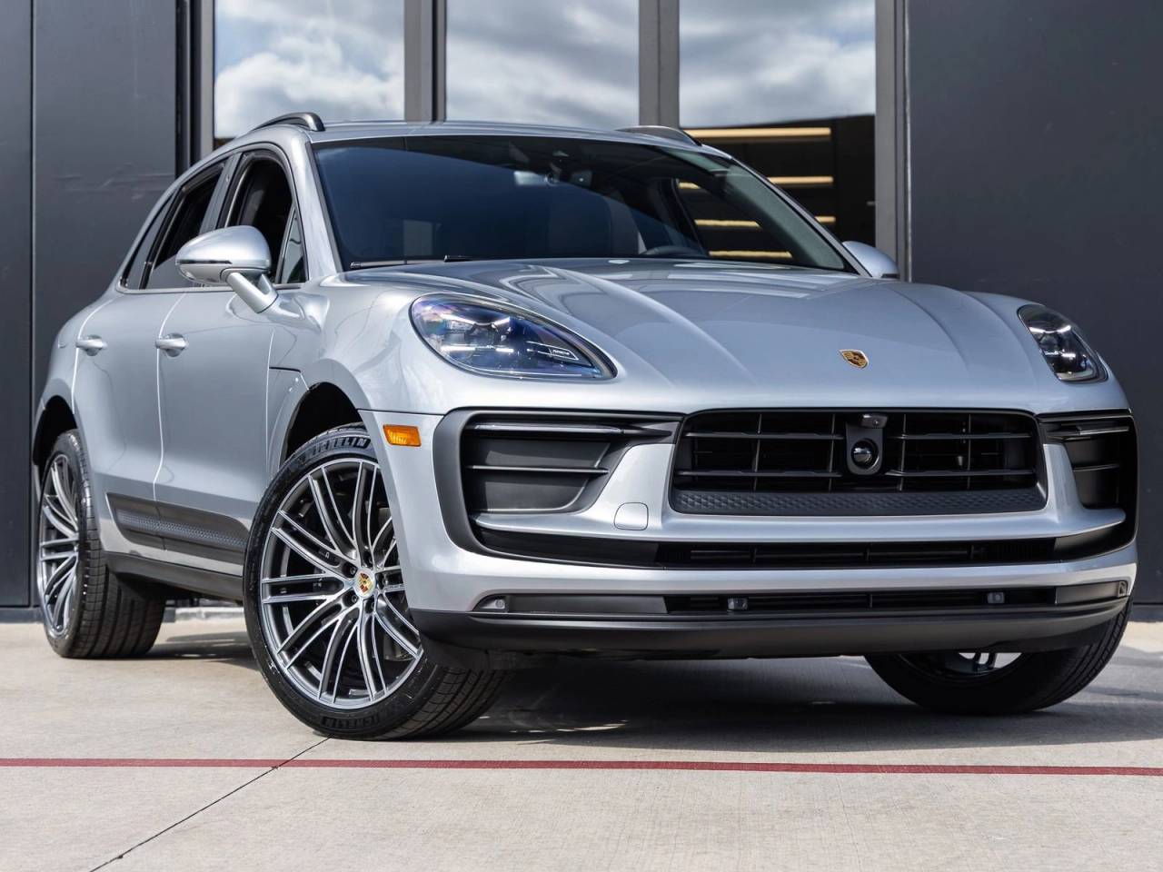 2026 Porsche Macan AWD