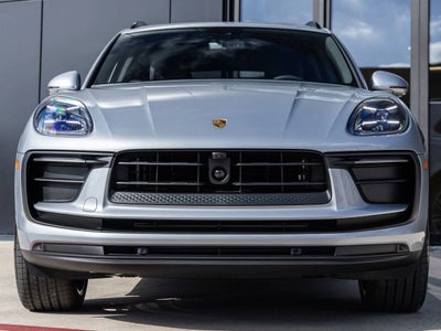 2026 Porsche Macan AWD