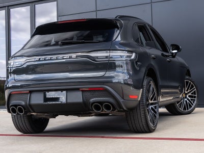 2026 Porsche Macan AWD