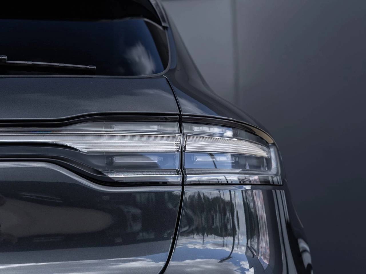 2026 Porsche Macan AWD