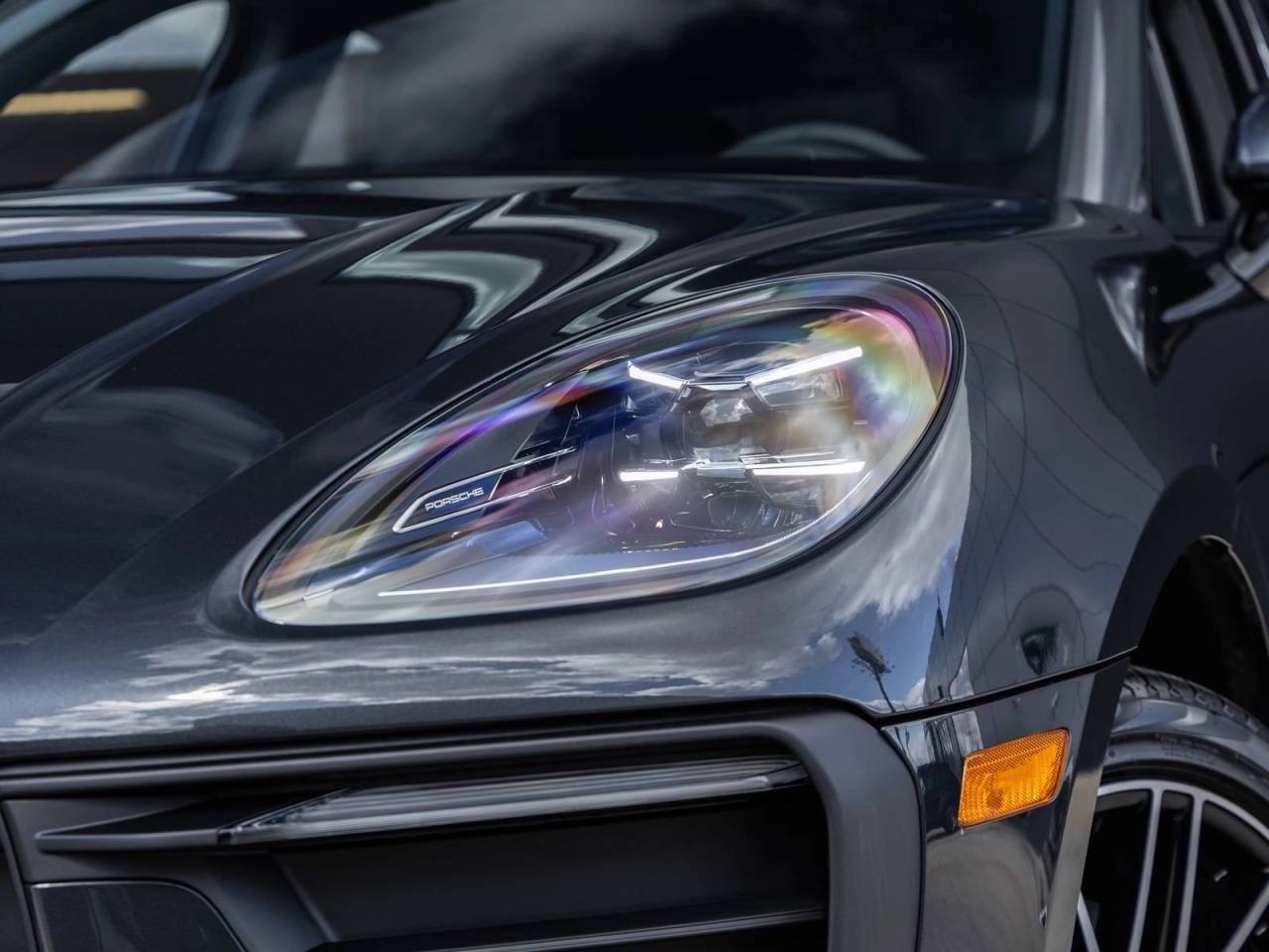 2026 Porsche Macan AWD