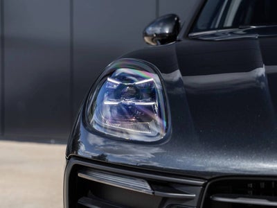 2026 Porsche Macan AWD