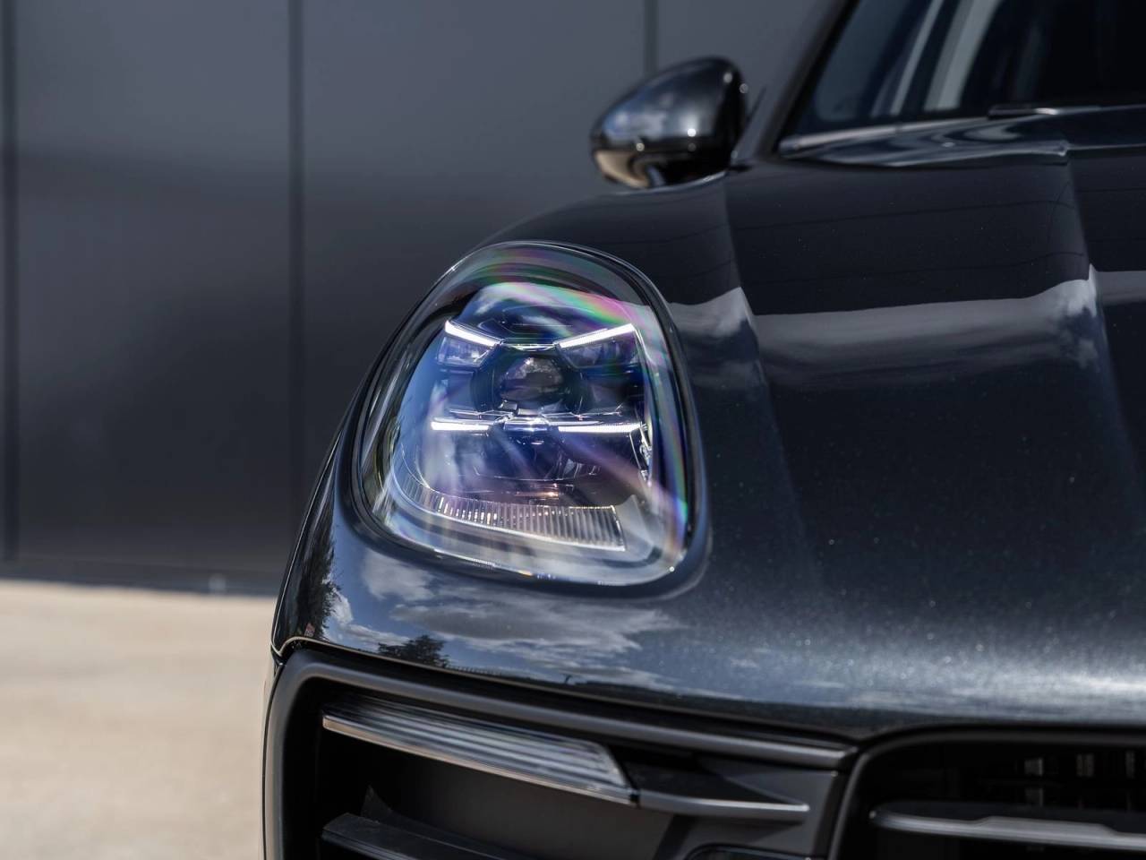 2026 Porsche Macan AWD