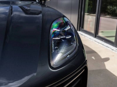 2026 Porsche Macan AWD