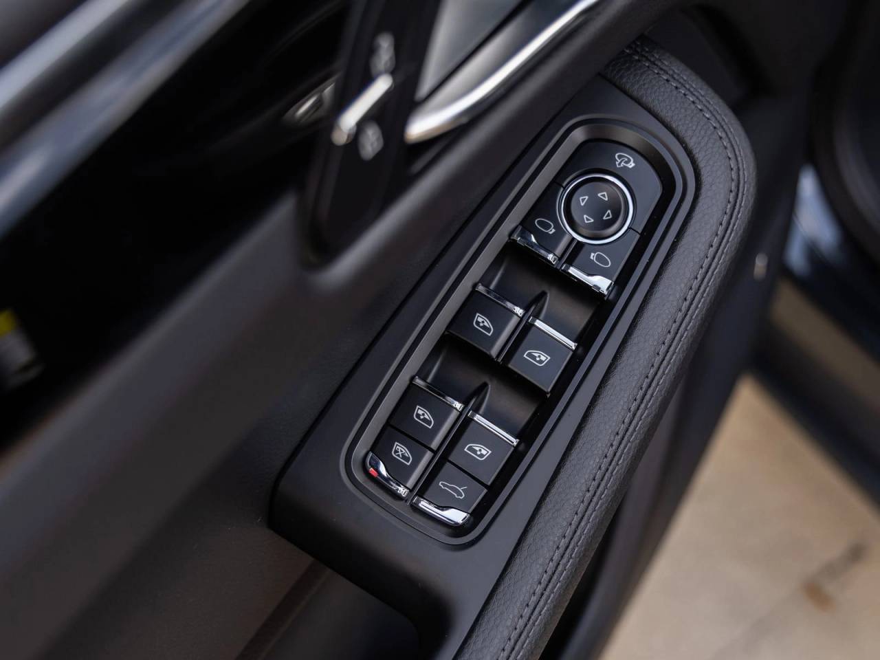 2026 Porsche Macan AWD