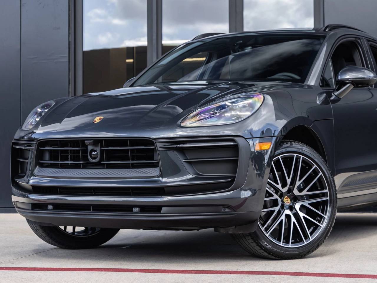 2026 Porsche Macan AWD