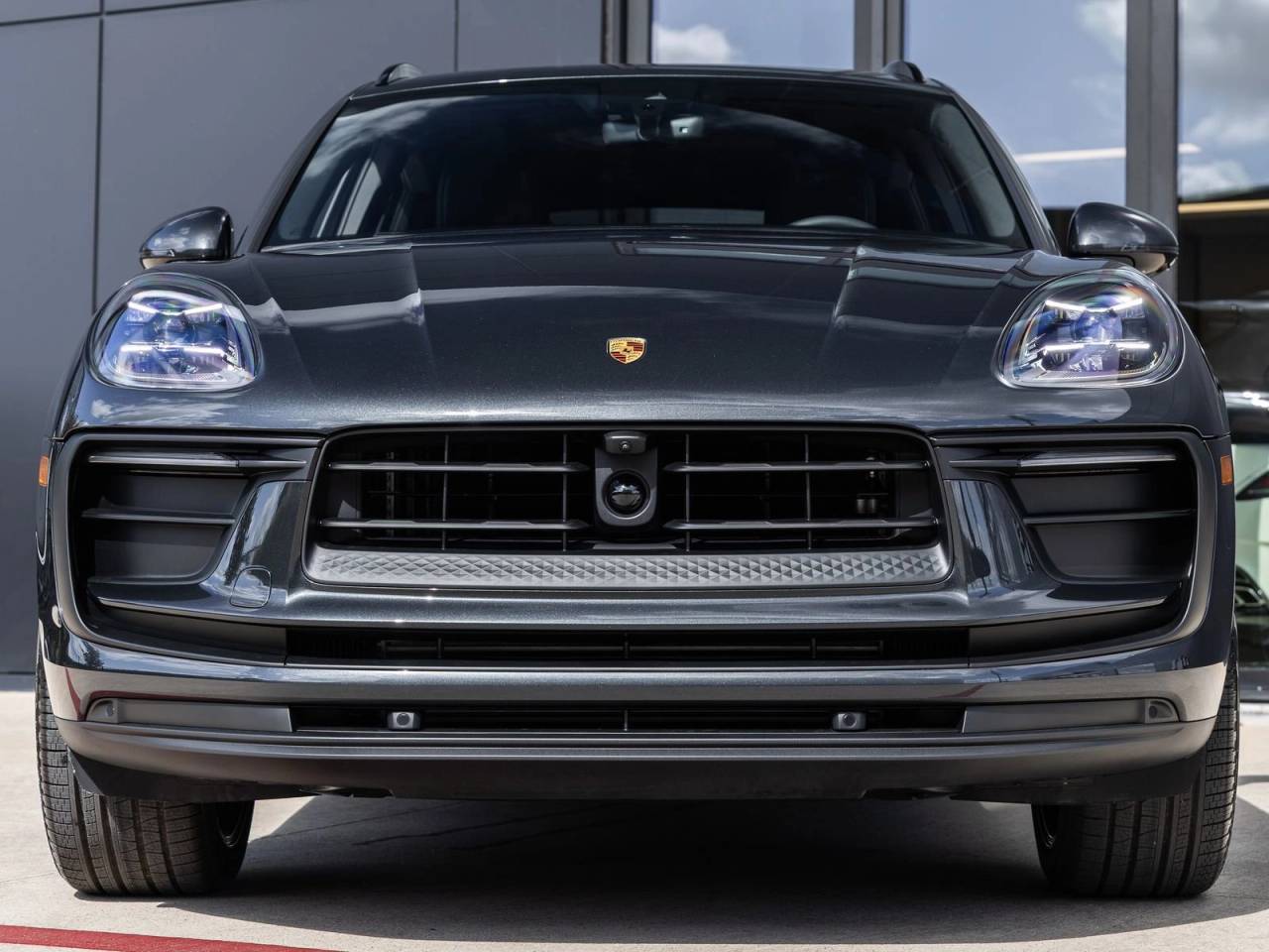 2026 Porsche Macan AWD