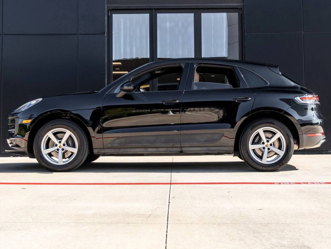 2020 Porsche Macan Macan