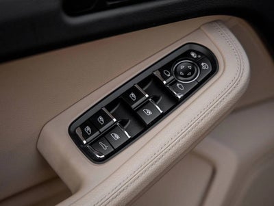 2020 Porsche Macan Macan