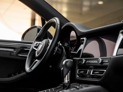 2021 Porsche Macan Macan