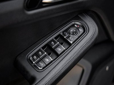 2021 Porsche Macan Macan