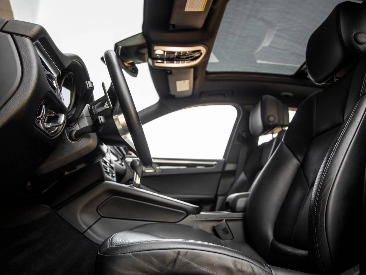 2021 Porsche Macan Macan