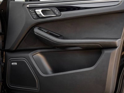 2021 Porsche Macan Macan