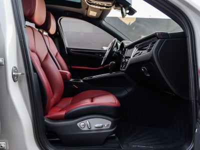 2023 Porsche Macan AWD