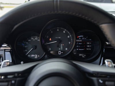 2023 Porsche Macan AWD