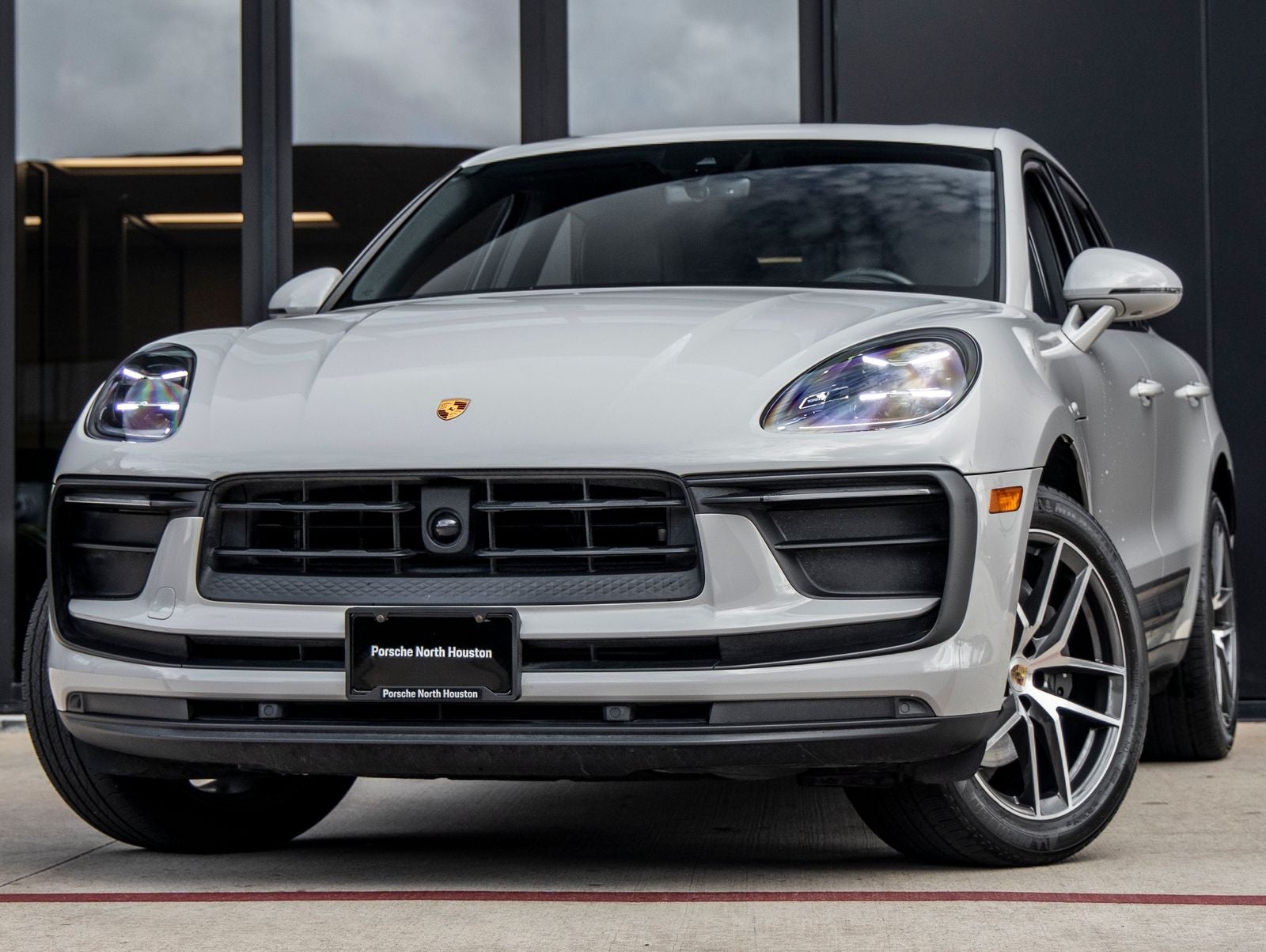 2024 Porsche Macan Macan (MY24)