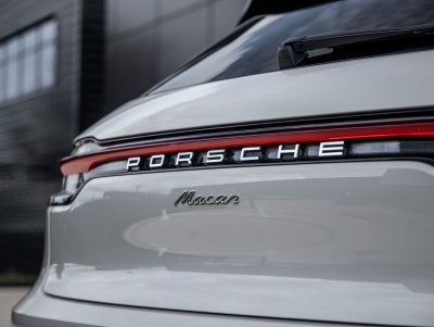 2024 Porsche Macan Macan (MY24)