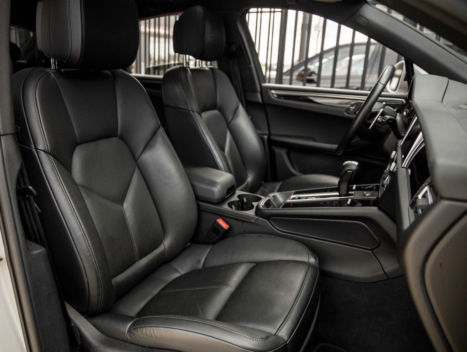 2024 Porsche Macan Macan (MY24)