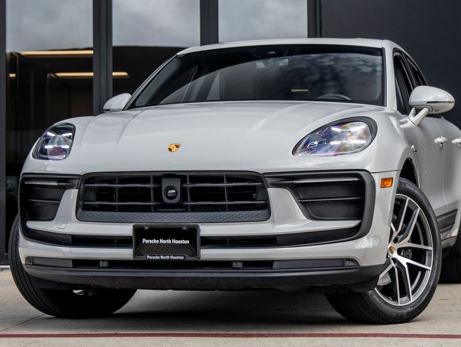 2024 Porsche Macan Macan (MY24)