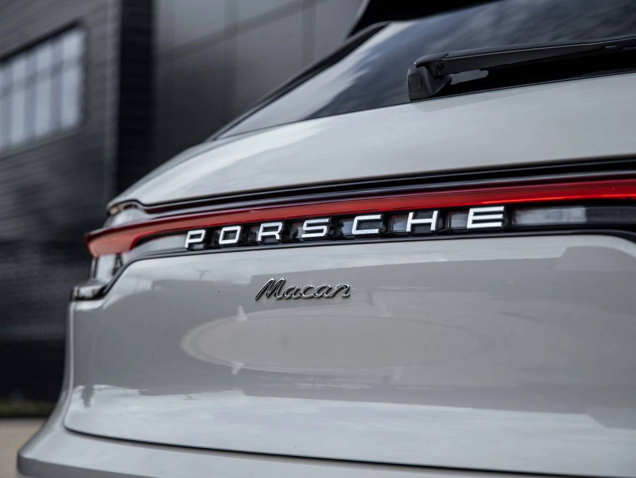 2024 Porsche Macan Macan (MY24)